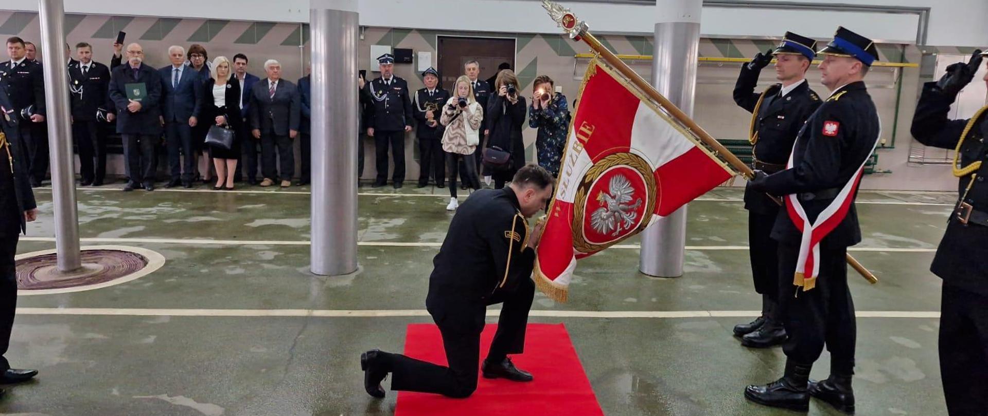 Uroczysta zbiórka z okazji powołania na stanowisko Komendanta Powiatowego PSP w Ostrowi Mazowieckiej