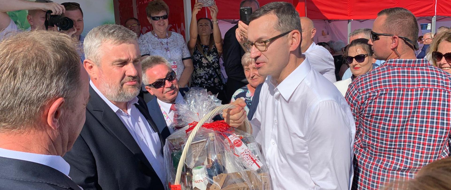 Premier M. Morawiecki i min. J.K. Ardanowski w Kolnie