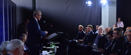 Minister Tchórzewski występuje podczas dyskusji „Regiony górnictwa węgla kamiennego w okresie przekształceń: Śląsk –wizja i projekty”