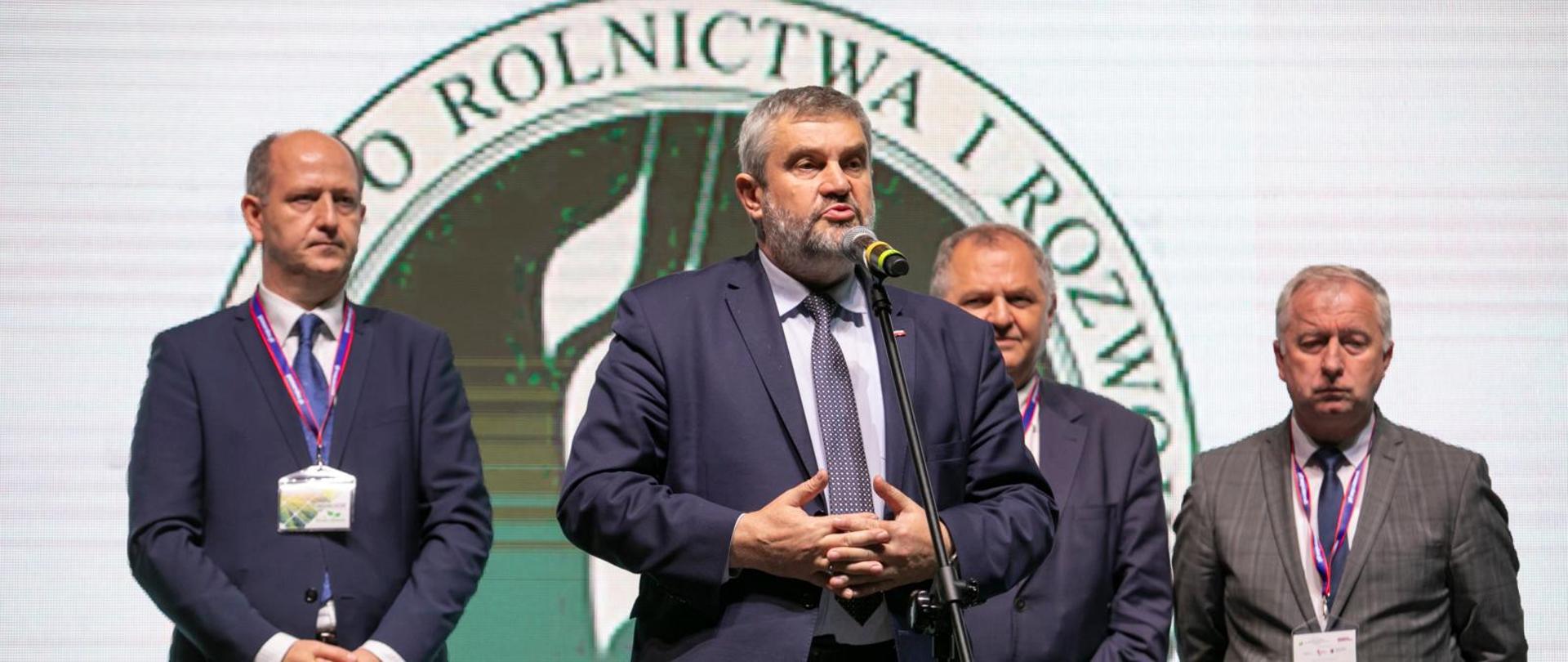 Przemówienie ministra Ardanowskiego Fot. Arkadiusz Wojtasiewicz Polska Press Grupa