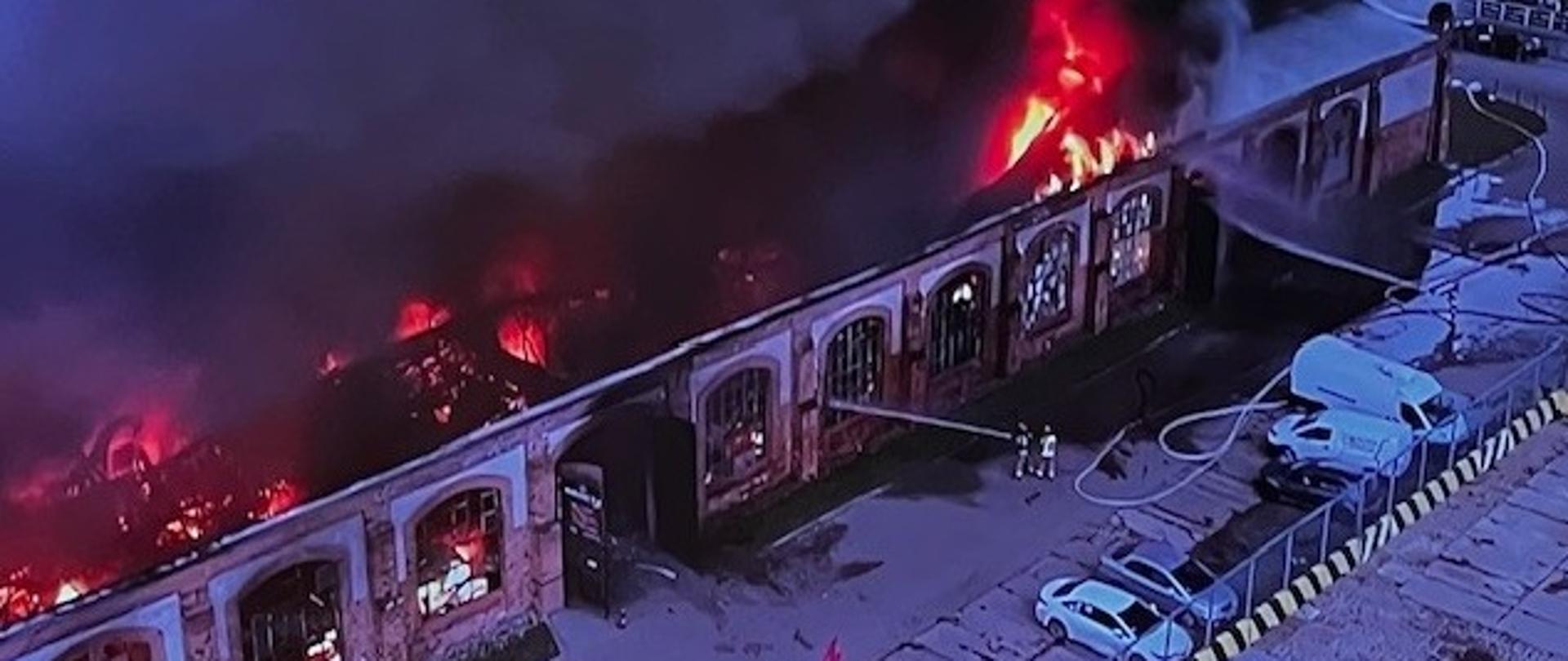 Pożar zabytkowej hali w Gdańsku. 5 lutego 2025 r.
