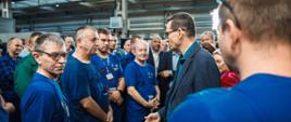 Premier Mateusz Morawiecki podczas wizyty w Wytwórni Sprzętu Komunikacyjnego „PZL-Kalisz”