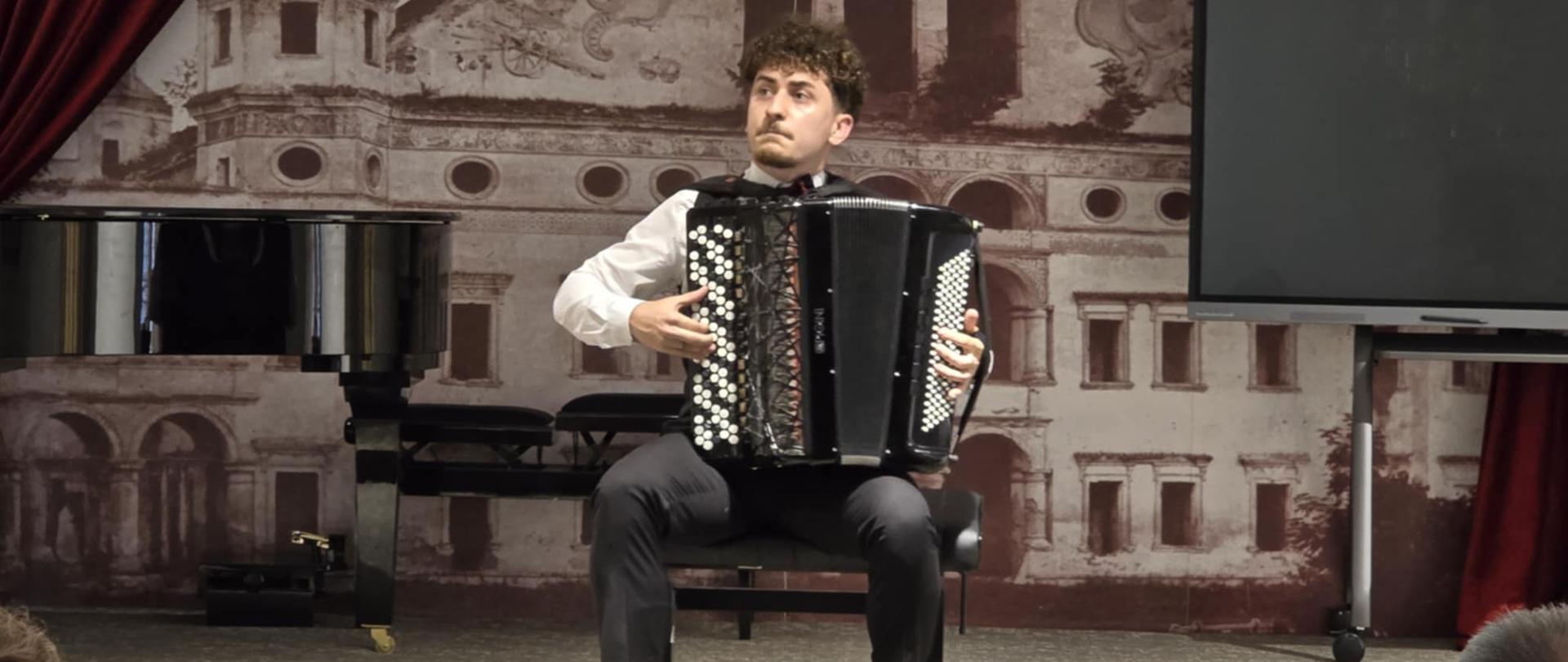 Na scenie Jakub Palinowski