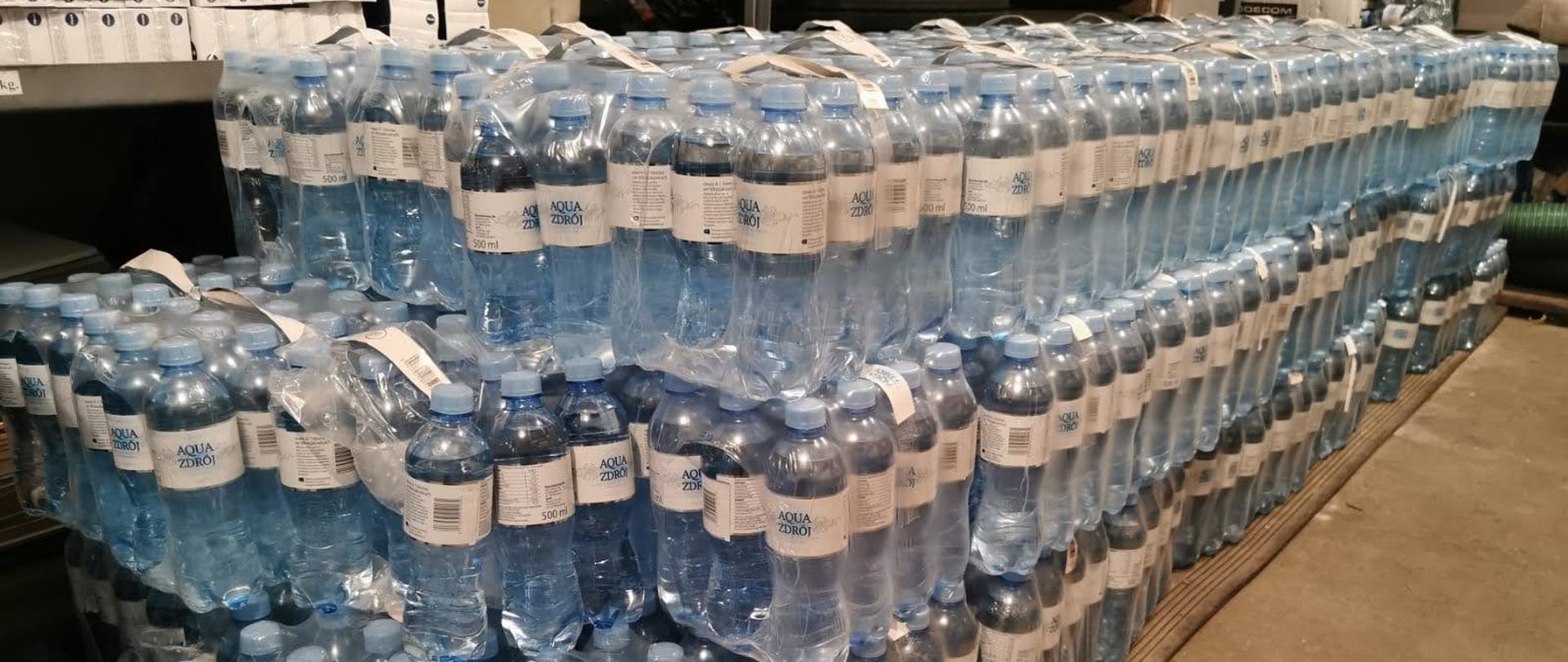 Przekazana woda od Dino Polska S. A.