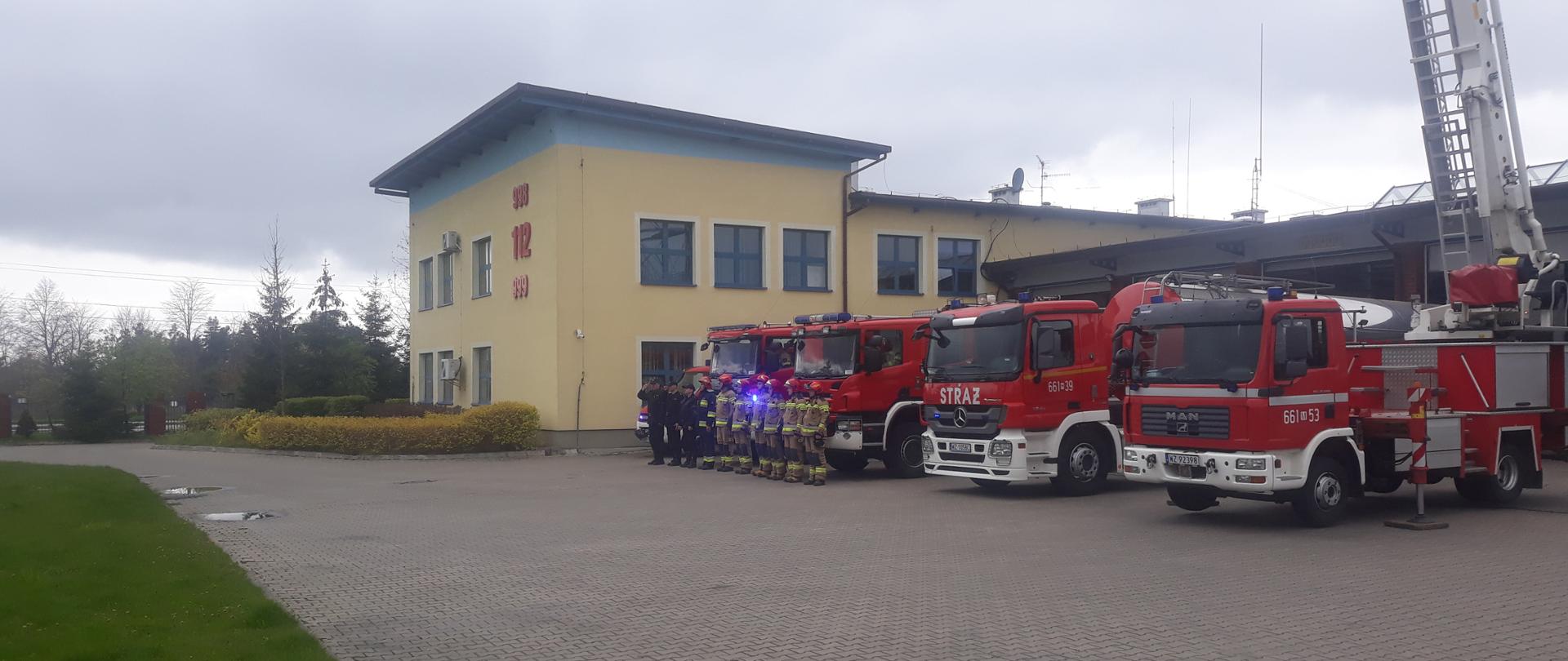 Minuta ciszy na placu JRG