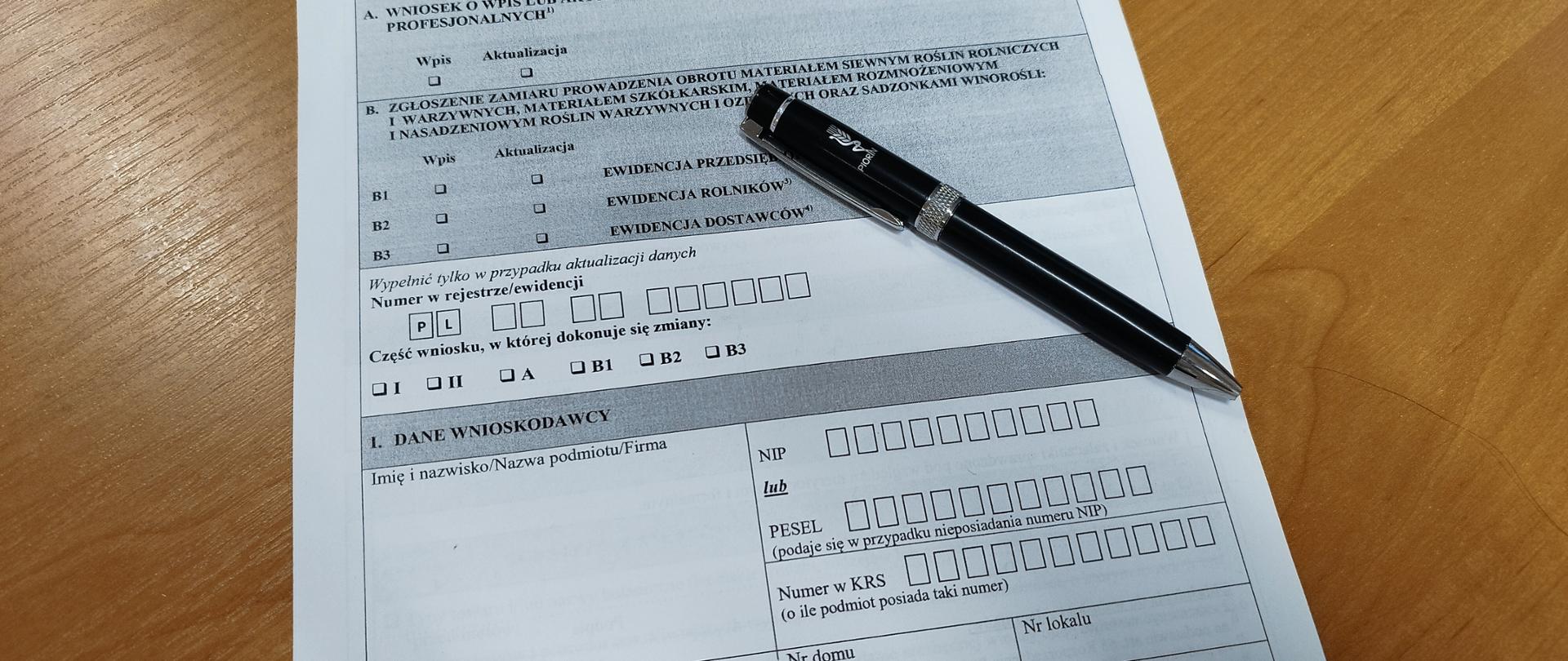 Zdjęcie przedstawia druk wniosku o wpis lub aktualizację