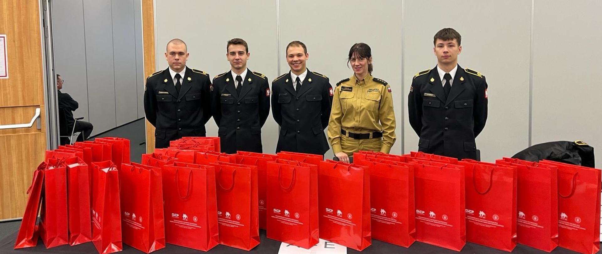 MIĘDZYNARODOWE TARGI BUDOWNICTWA I ARCHITEKTURY "BUDMA".