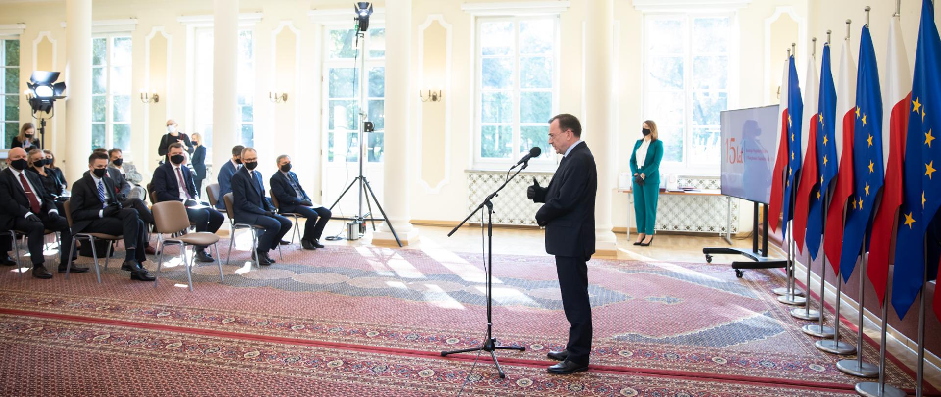 Minister Spraw Wewnętrznych i Administracji Mariusz Kamiński wygłasza przemówienie