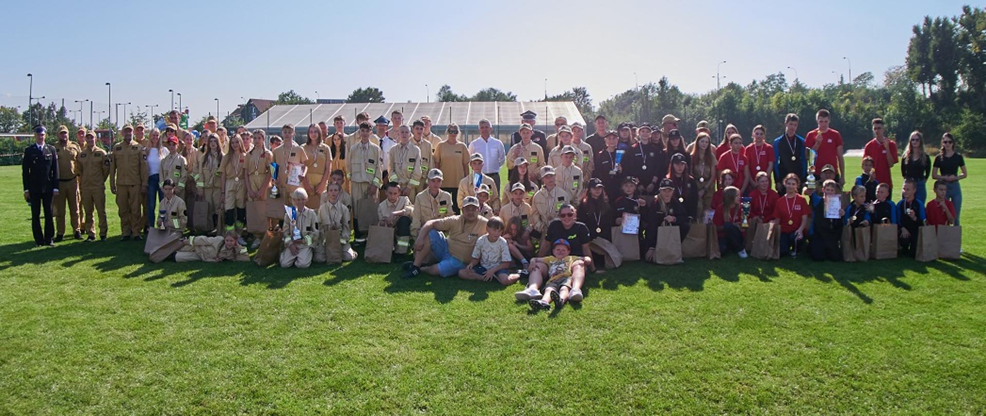 Wspólne zdjęcie uczestników.