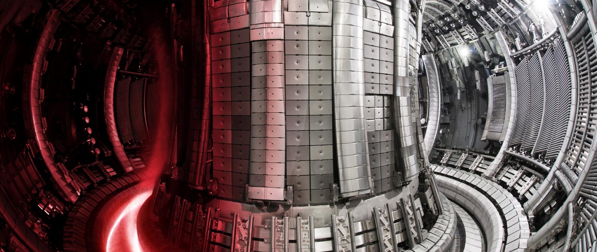 Pierwsza obserwacja samonagrzewającego się paliwa termojądrowego 1460 x 616