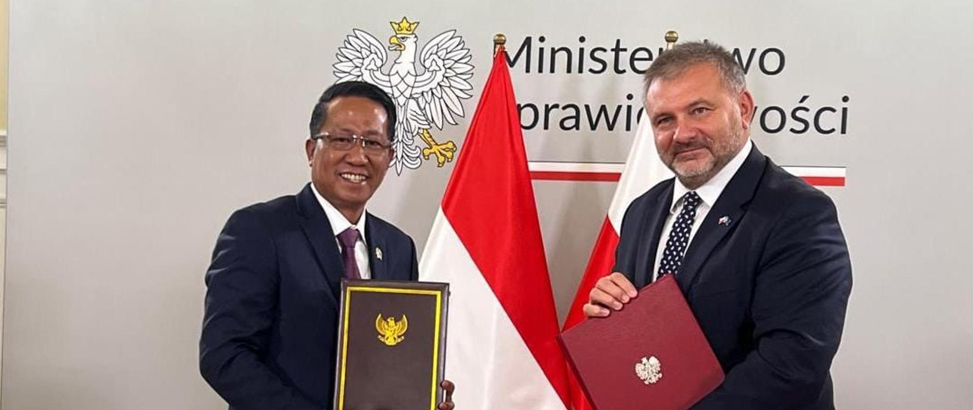 Ceremonia_podpisania_umowy_o_pomocy_prawnej_w_sprawach_karnych_2,_Warszawa_19092025