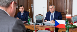 Minister Andrzej Adamczyk spotkał się z ministrem transportu Danem T'okiem podczas polsko-czeskich konsultacji rządowych