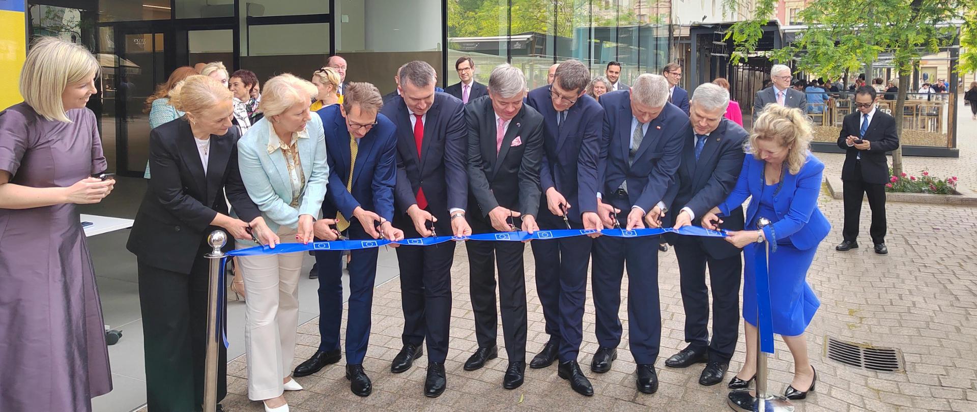 Svečano otvorenje izložbe na otvorenom „Nove zvijezde Europe – dvadeset godina kasnije“.