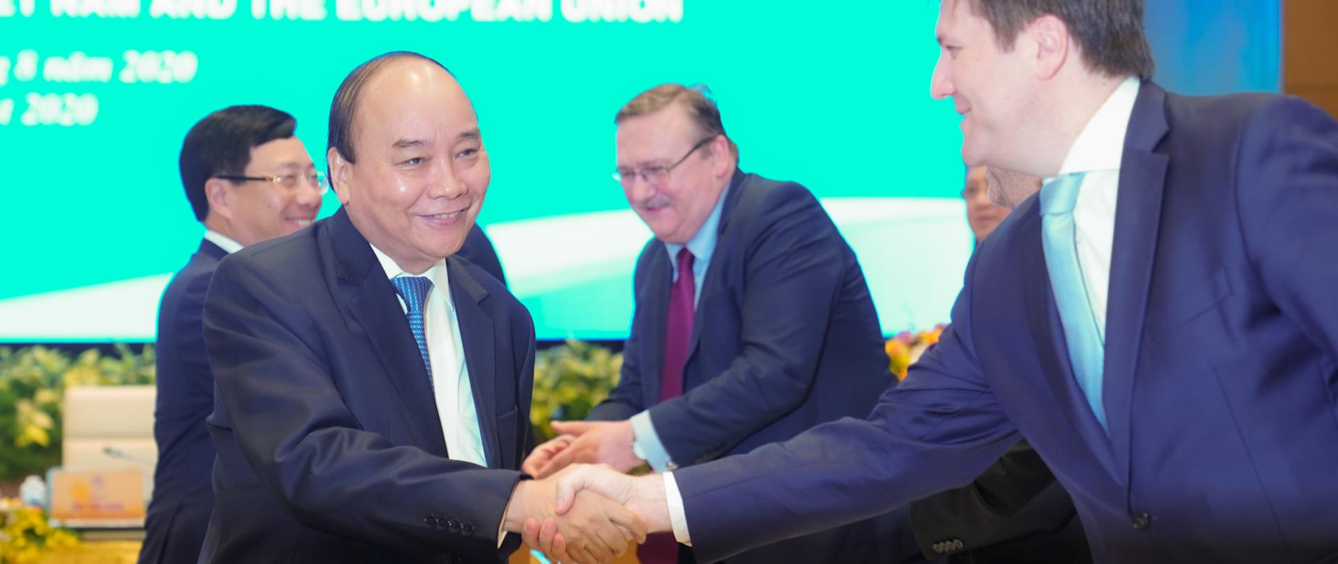 Ambassador of Poland Wojciech Gerwel took part in the conference on the action plan to implement the Vietnam-EU Free Trade Agreement (EVFTA) chaired by the Prime Minister Nguyen Xuan Phuc 06/08/2020