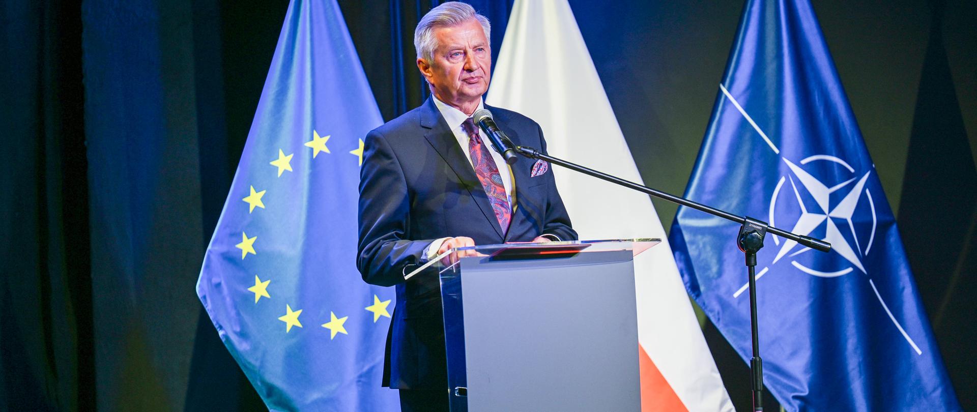 29 kwietnia 2026 roku w Warszawie odbyły się uroczystości z okazji święta Centrum Weterana Działań poza Granicami Państwa. Na uroczystości obecny był zastępca Szefa Biura Bezpieczeństwa Narodowego gen. bryg. rez. Mirosław Bryś, który odczytał list od prezydenta RP, Zwierzchnika Sił Zbrojnych RP Karola Nawrockiego. Udział wzięli także: wiceminister Stanisław Wziątek, przedstawiciele kadry dowódczej Wojska Polskiego, przedstawiciele parlamentu, a także weterani i ich Rodziny. 