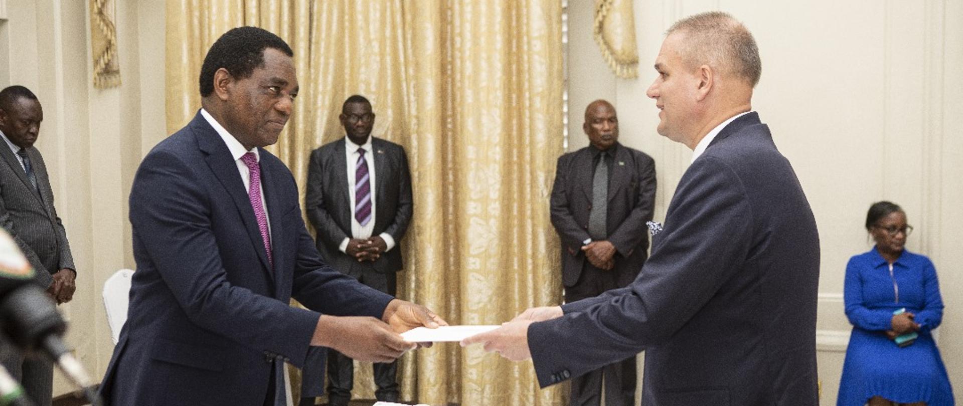 Ambasador Adam Burakowski składa listy uwierzytelniające w Republice Zambii