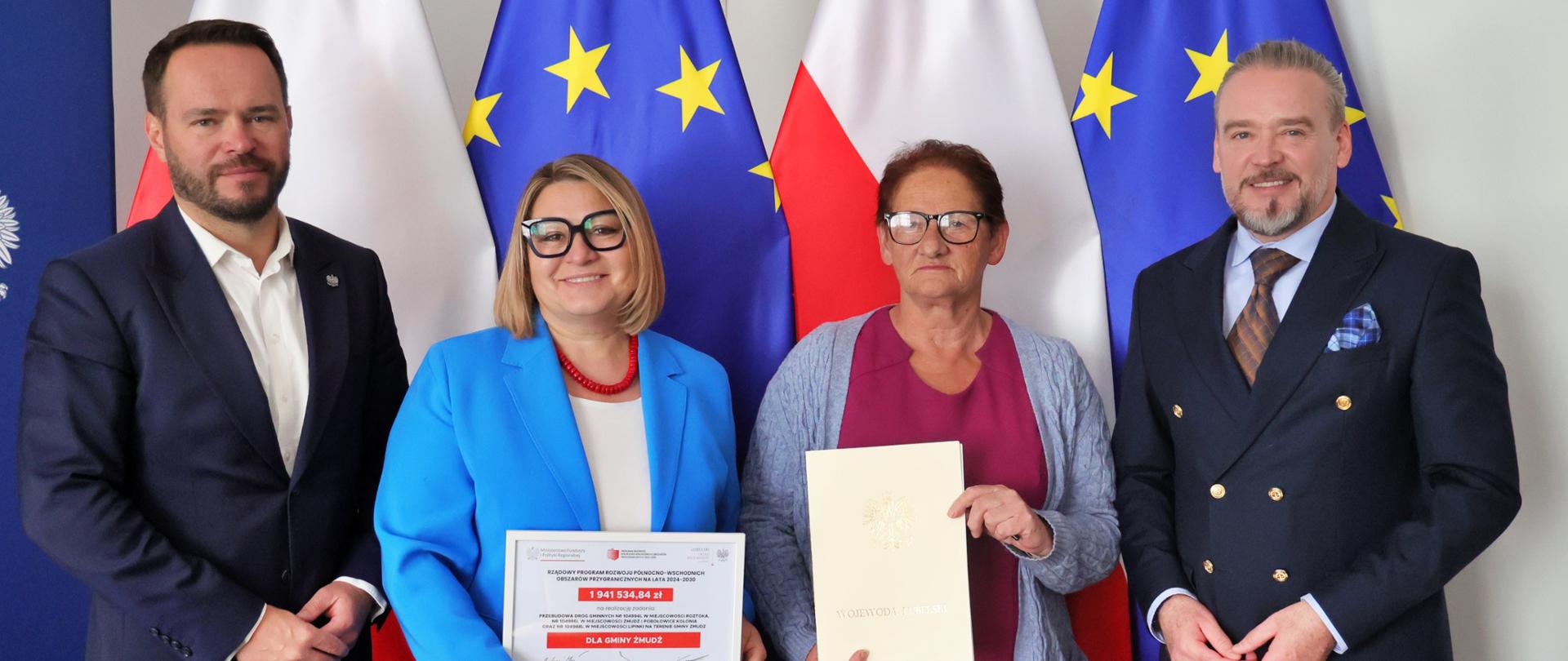 Wojewoda lubelski i wicewojewoda lubelski z wójt i skarbnik gminy Żmudź