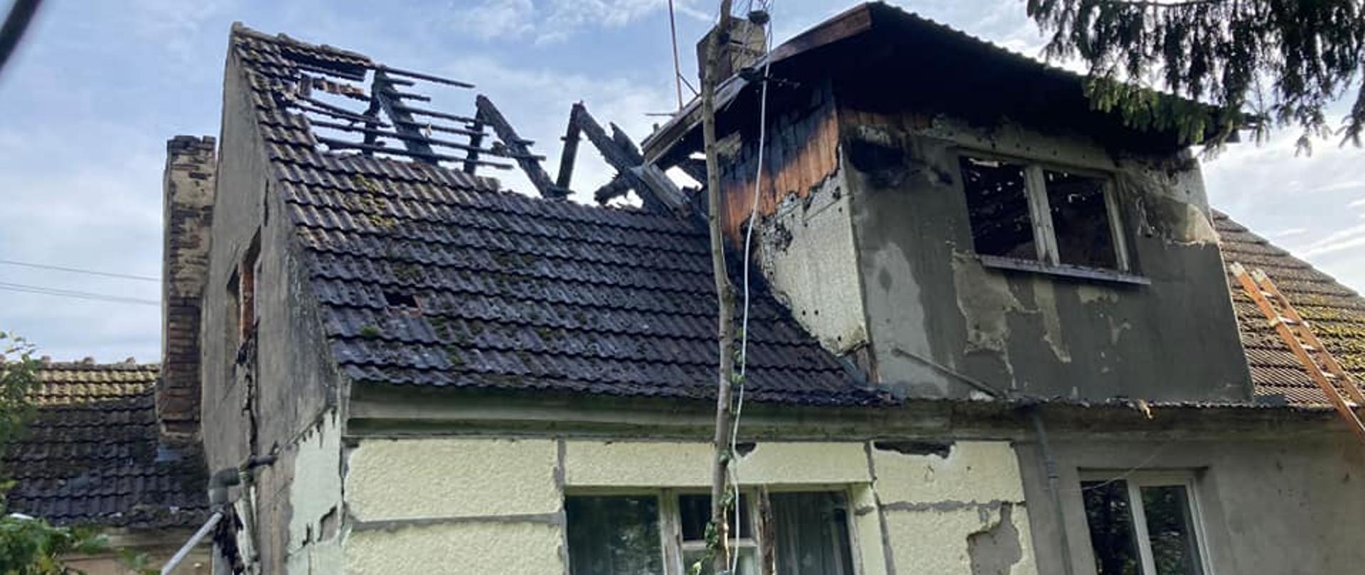 Spalone poddasze budynku mieszkalnego jednorodzinnego