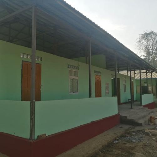 Budowa nowej szkoły, wyposażenie w meble i materiały szkolne, dostęp do czystej wody pitnej w szkole w wiosce Aung Thar Yar, powiat Shwe Kyin fot. dzięki Amb.RP w Bangkoku