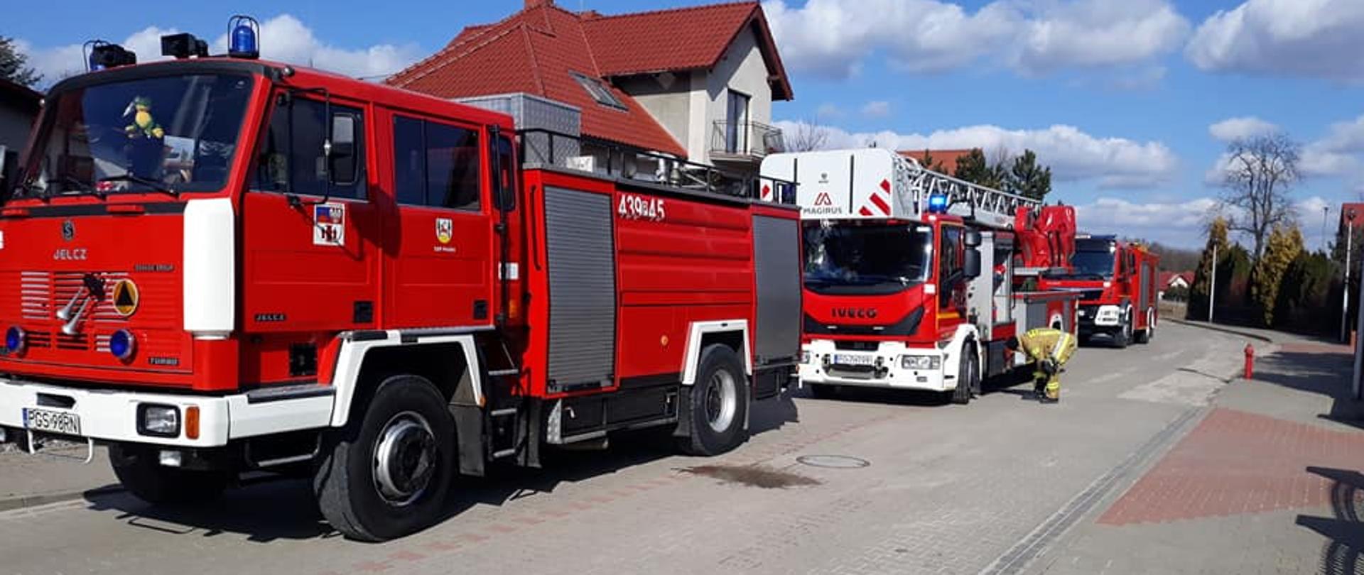 Pożar sadzy w kominie - Piaski