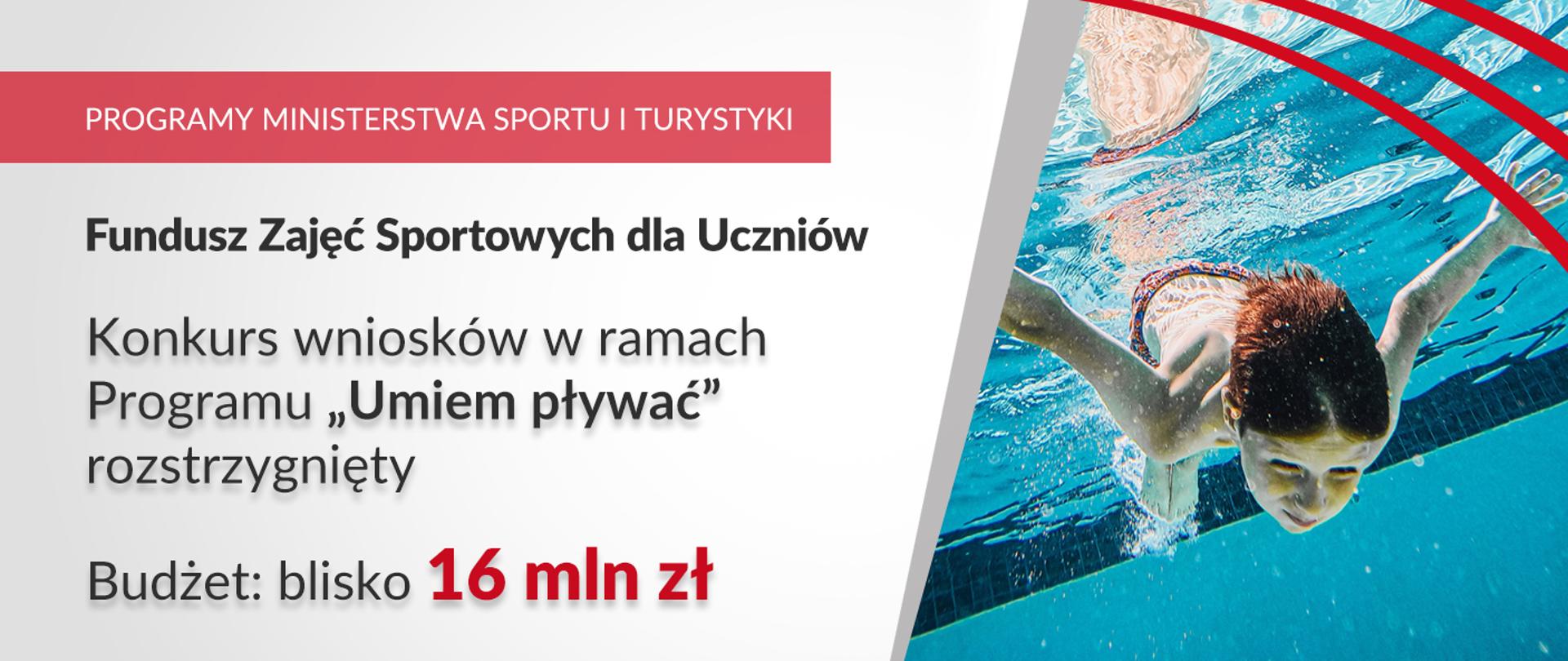 Konkurs wniosków w ramach Programu Umiem pływać rozstrzygnięty. Na grafice nurkujące w basenie dziecko