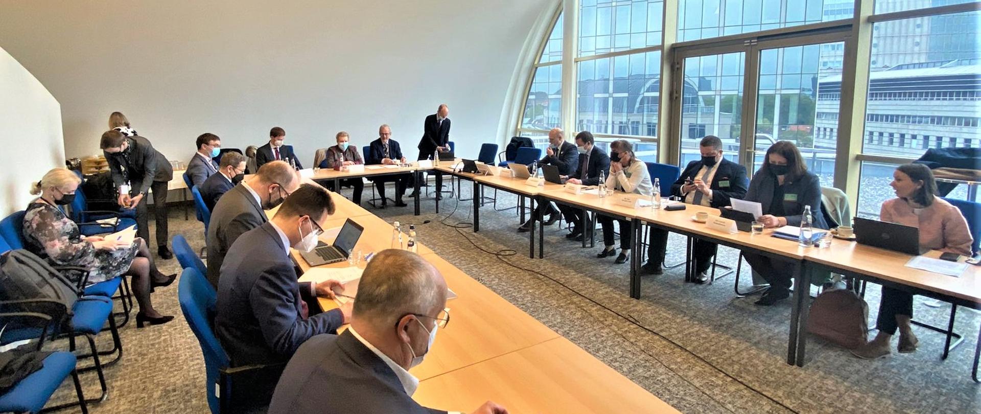26 kwietnia 2022 r. wiceminister infrastruktury Andrzej Bittel wziął udział w posiedzeniu zespołu parlamentarnego Parlamentu Europejskiego Rail Baltica Friends w Brukseli