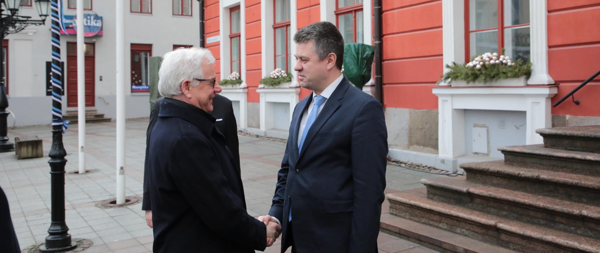 Ministrowie Jacek Czaputowicz i Urmas Reinsalu 