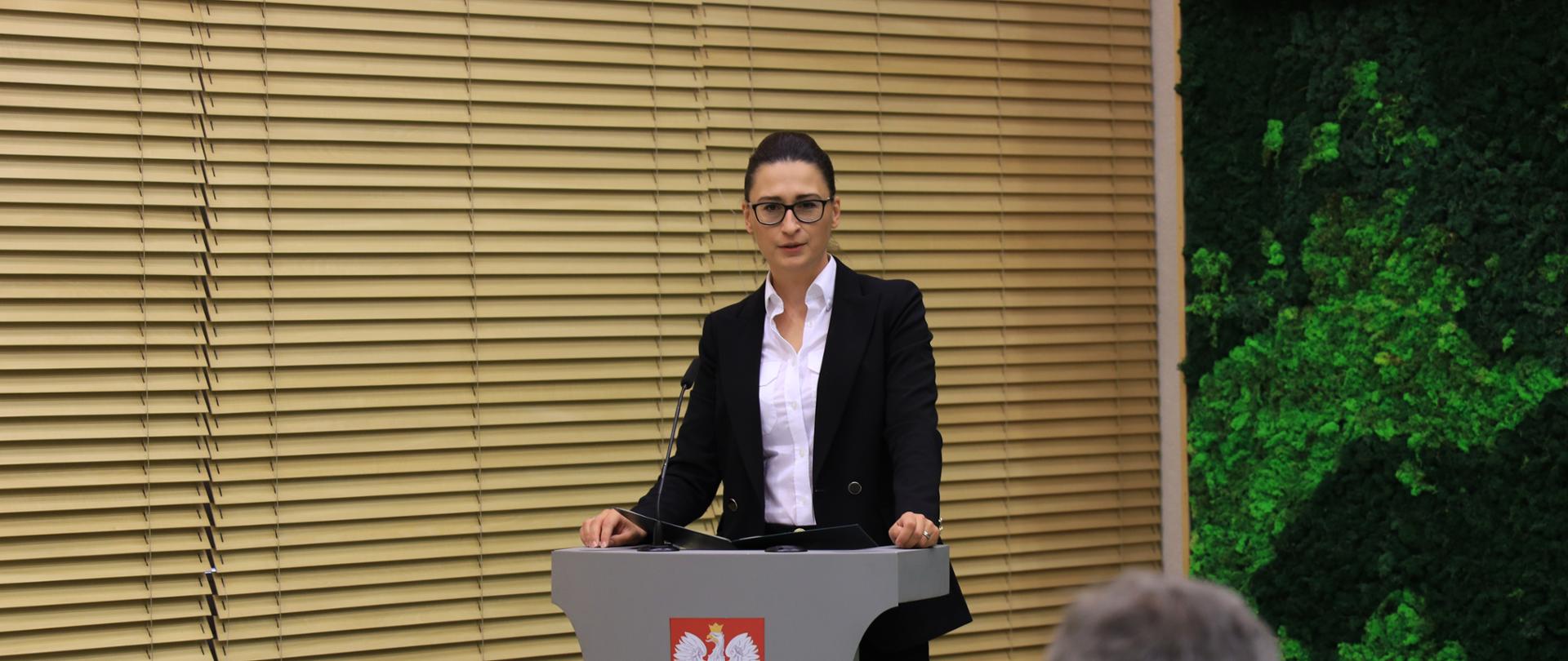 Wiceminister klimatu i środowiska podczas inauguracji studiów podyplomowych „Klimat i Energia”