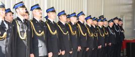 Na zdjęciu strażacy JRG Przemyśl podczas apelu