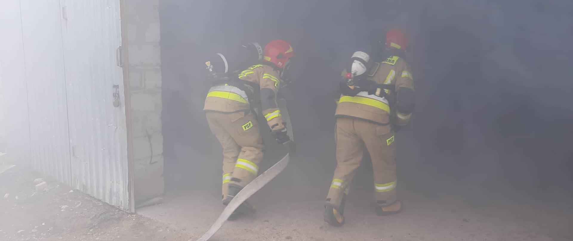 Ćwiczenia taktyczno-bojowe na obiekcie przedsiębiorstwa obróbki drewna Drewex w Michałowie 