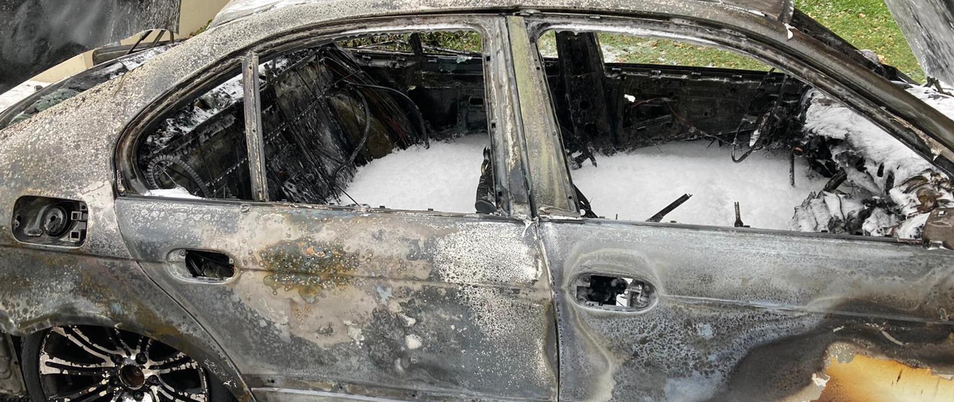 Pożar samochodu osobowego w Grudusku