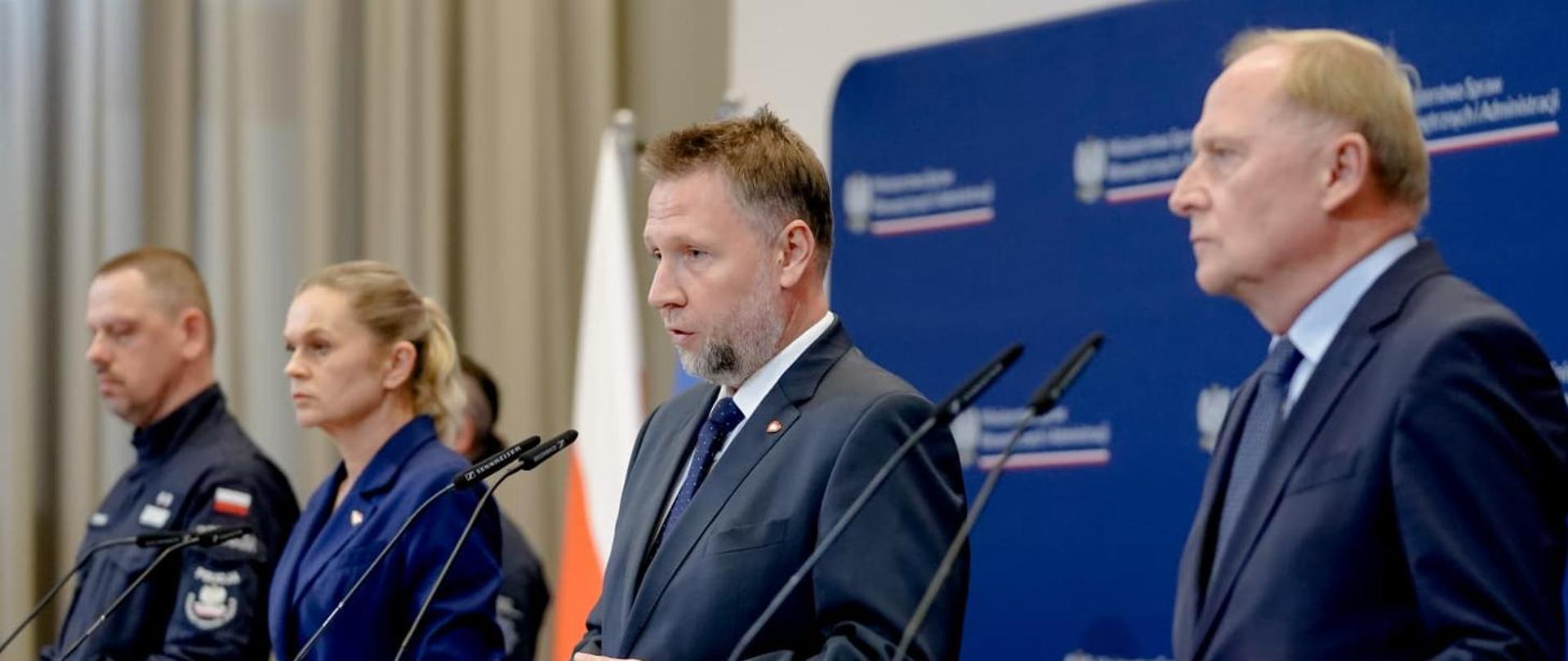 Ponad 24 tys. policjantów zaangażowanych w zapewnienie bezpieczeństwa w szkołach.