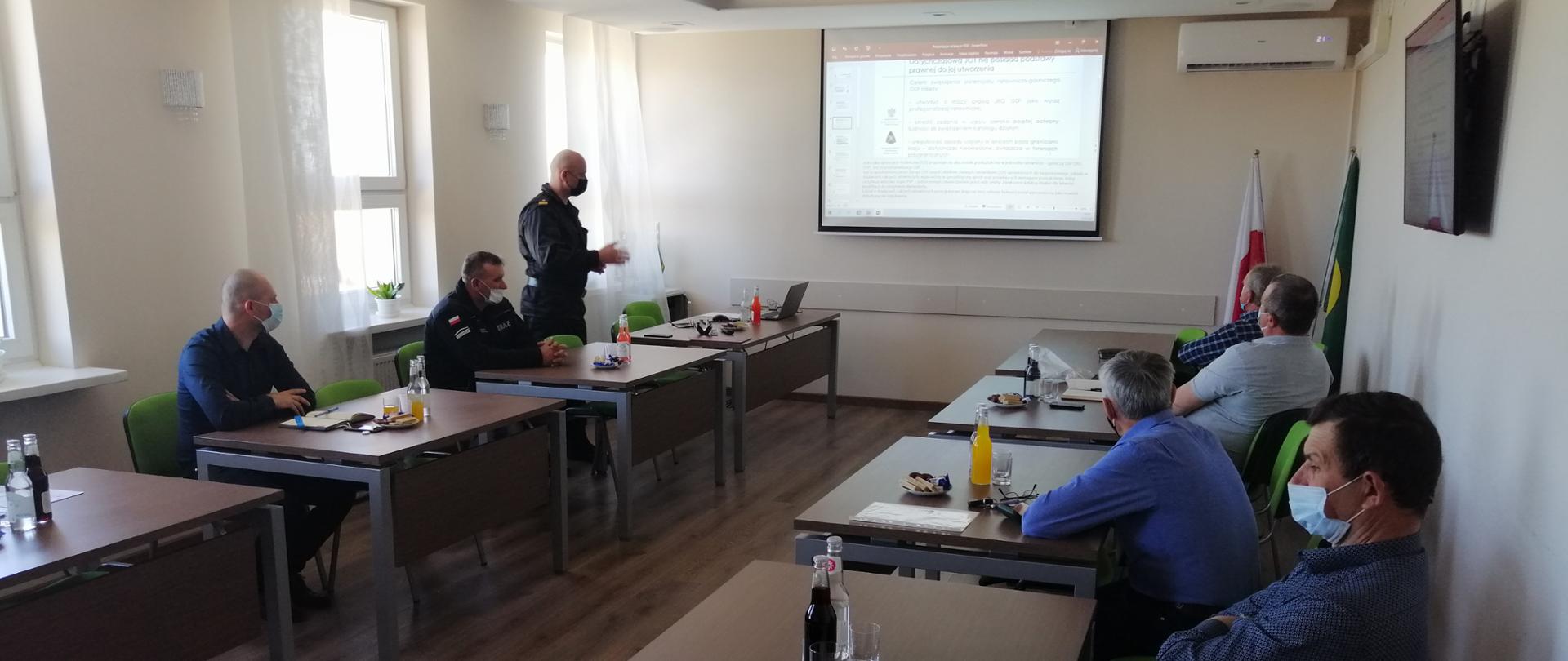 Konsultacje społeczne na sali