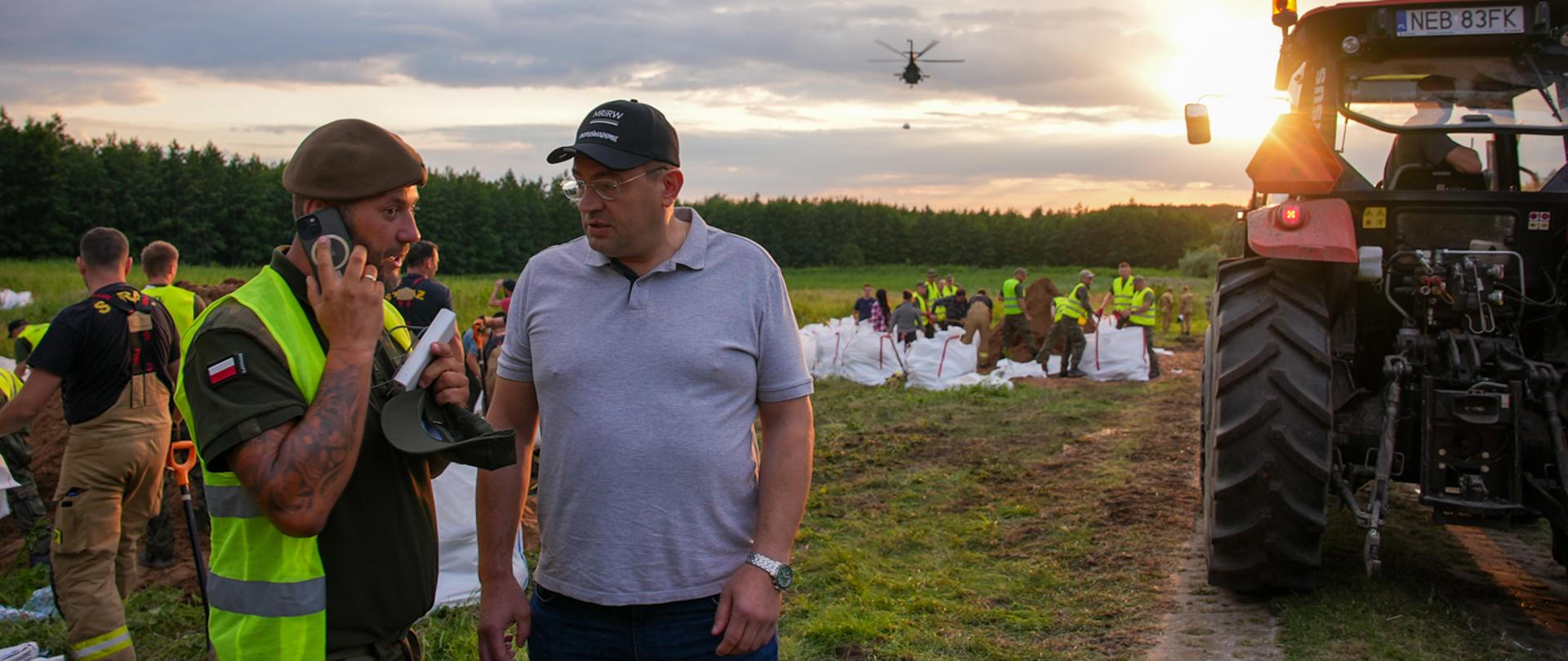 Sprawne oszacowanie strat, to szybkie wypłacenie pomocy – interwencja ministra Stefana Krajewskiego w rejonie dotkniętym powodzią