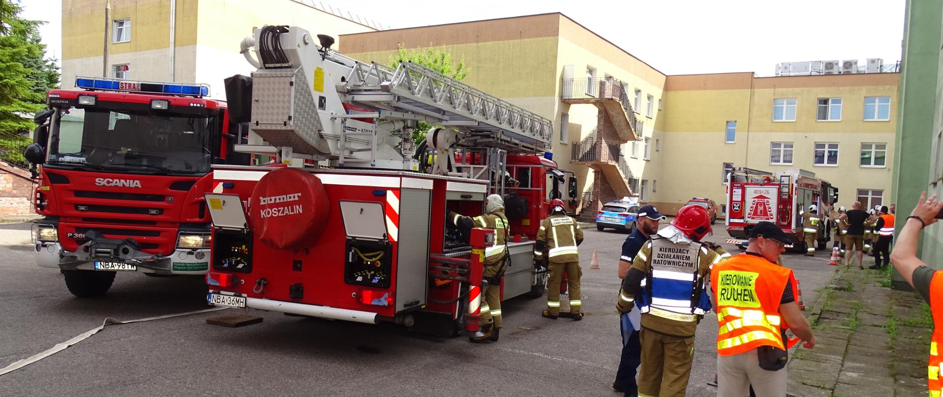 Prowadzenie rozpoznania oraz koordynacja działań przez wszystkie dostępne służby. Administrację szpitala, PSP oraz Policję