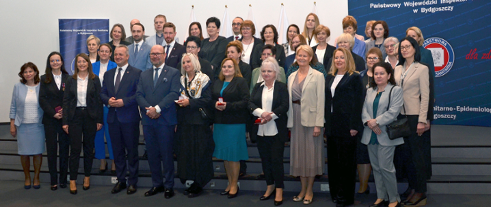 Odznaczenia resortowe dla pracowników PSSE Sępólno.