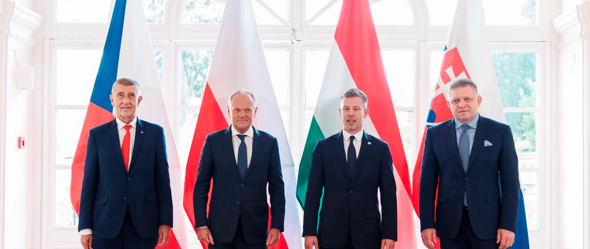 Premier D. Tusk podczas szczytu V4