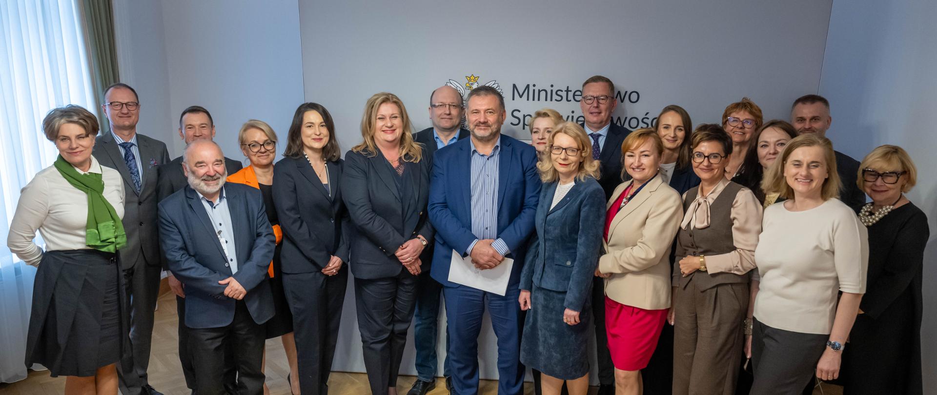 Inauguracyjne posiedzenie Zespołu ds. rozwoju alternatywnych metod rozwiązywania sporów 