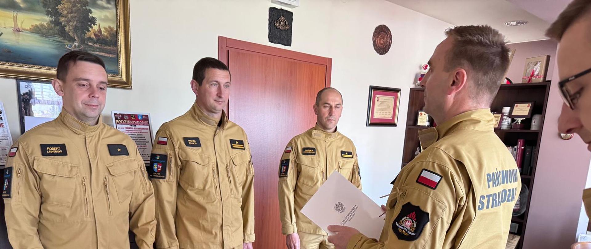 Wręczenie nagród dla wzorowych funkcjonariuszy