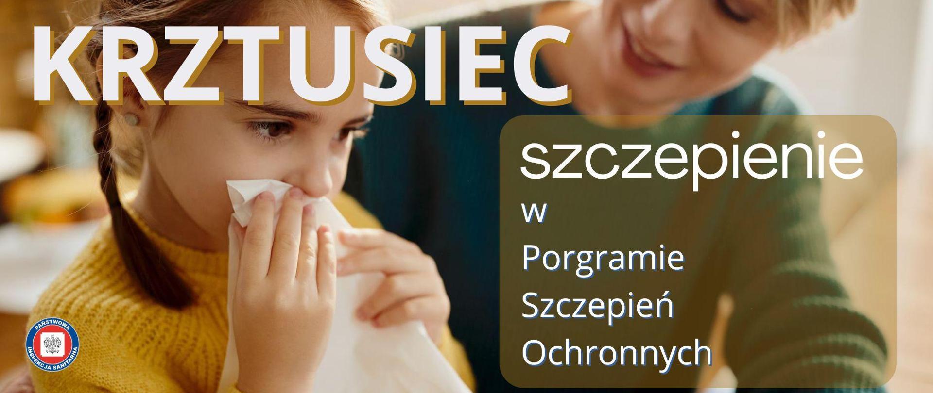 Kobieta patrząca na wycierającą nos dziewczynkę