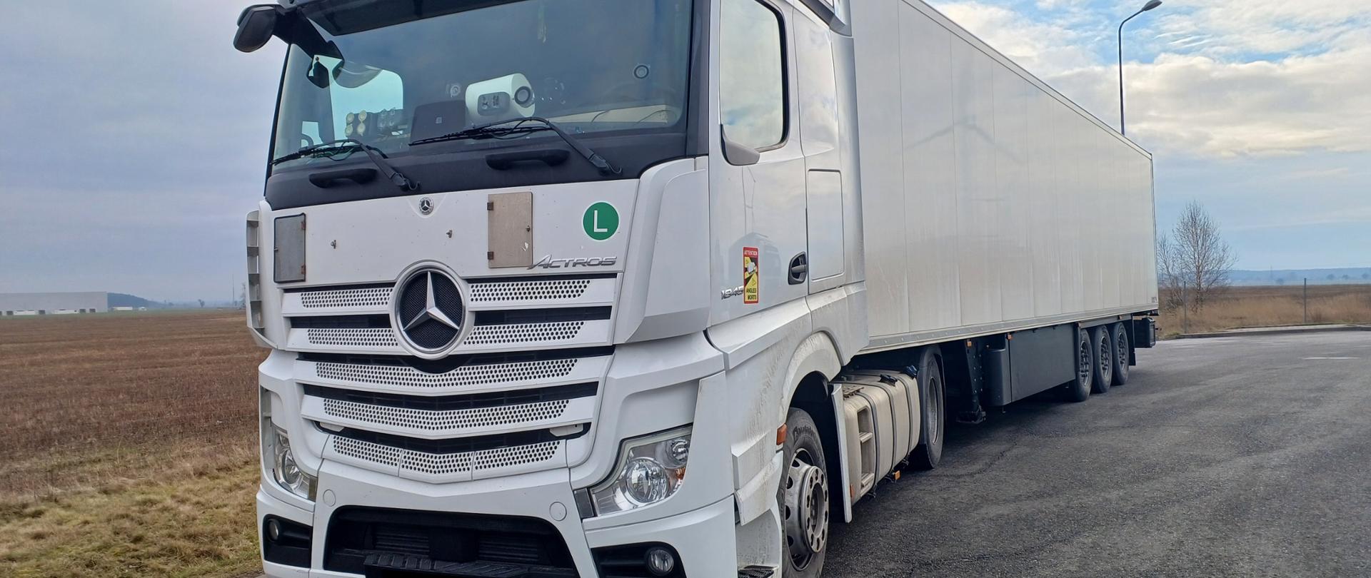 Zespół pojazdów skontrolowany na drodze S8