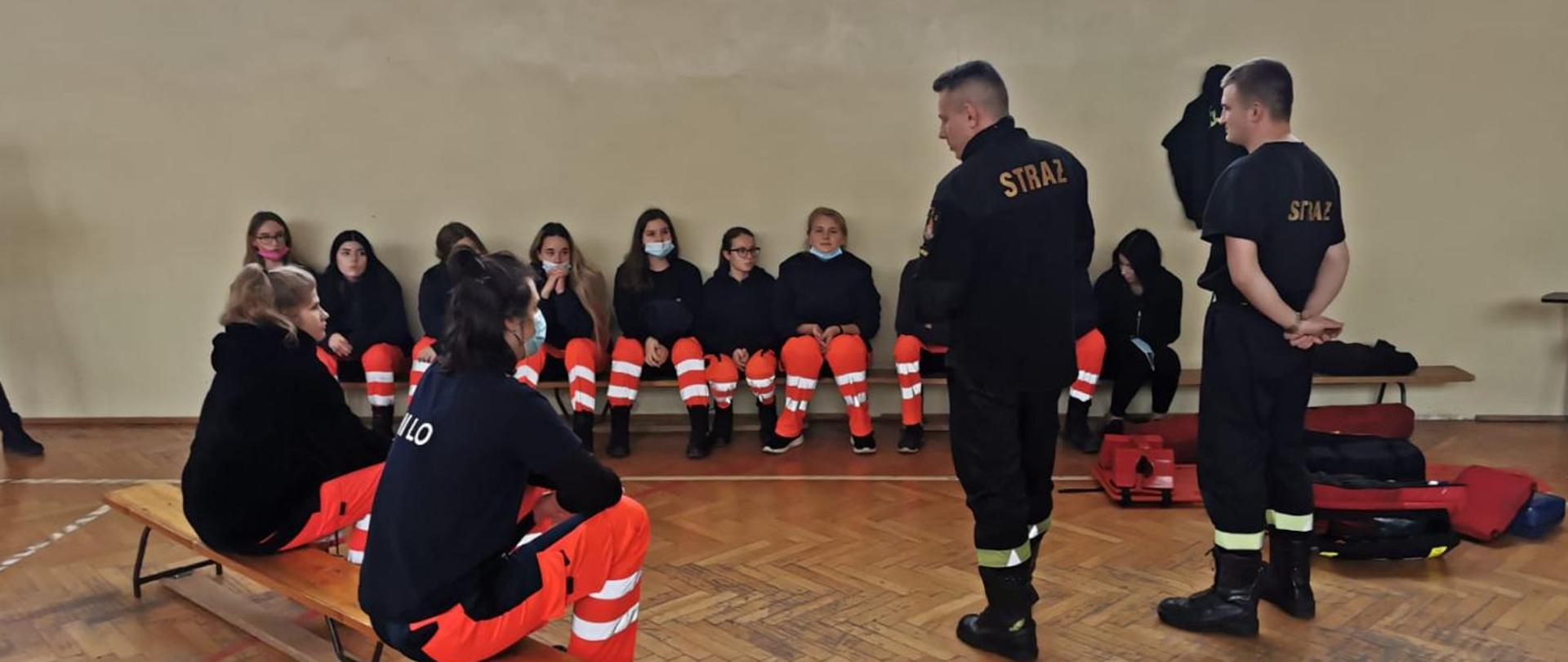 Światowy Dzień Pamięci Ofiar Wypadków Drogowych w III LO im. Gen. W. Andersa w Dąbrowie Górniczej.