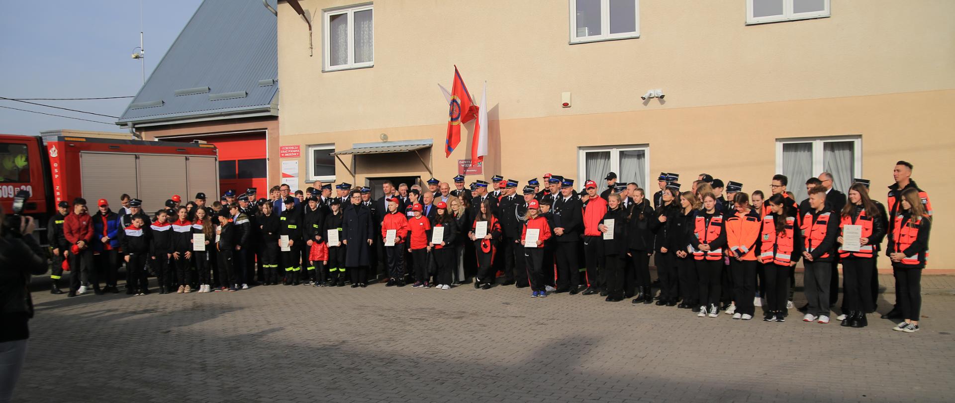 Przekazanie promes Młodzieżowym Drużynom Pożarniczym powiatu monieckiego
