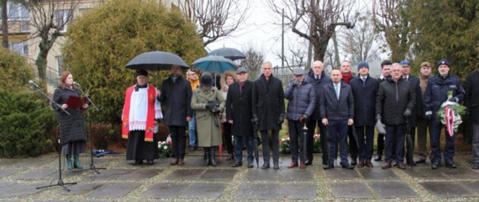Uroczystości upamiętniające ofiary zbrodni na Kalkówce.