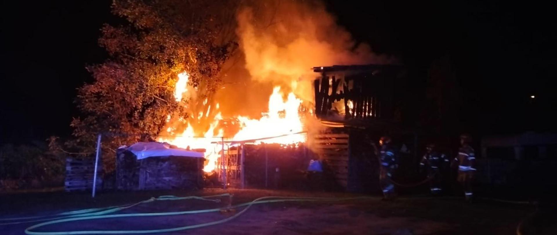 Nocny pożar w Piaseczniku