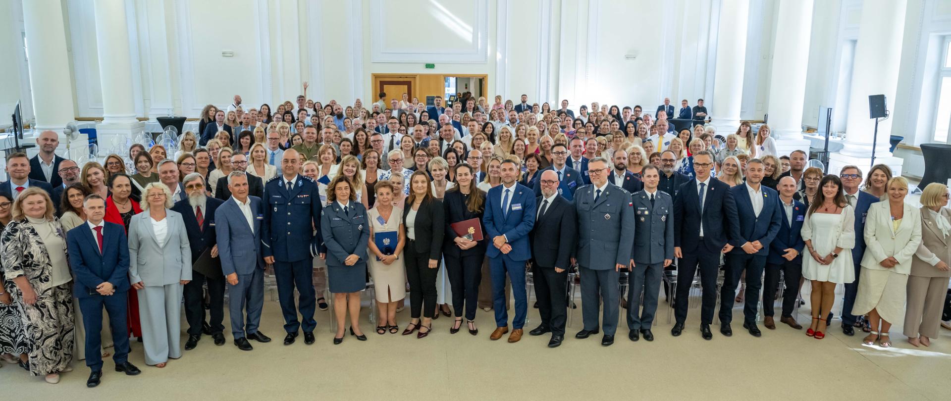 Wiceministra Maria Ejchart uczestniczyła w centralnych obchodach Święta Kuratorskiej Służby Sądowej