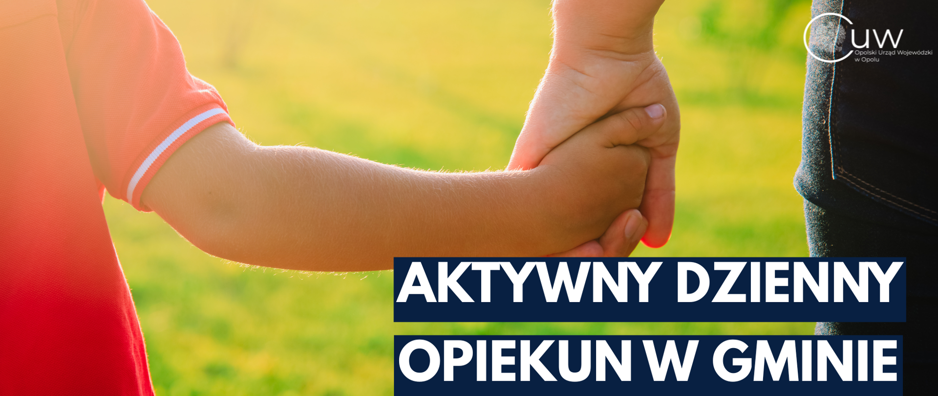 Rączka dziecka i opiekuna