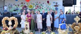 Władze_Gminy_zaproszeni_goście_i_przedstawiciele_instytucji_podczas_Dożynek_Gminy _Serokomla_2026