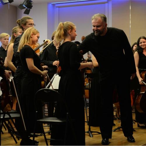 Zdjęcie przedstawia uczestników Warsztatów Orkiestrowych Pomerania