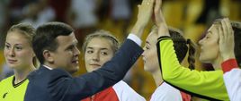Minister Witold Bańka otworzył w Kielcach Młodzieżowe Mistrzostwa Świata w piłce ręcznej kobiet